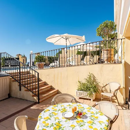 In Roca With Shared Pool And Jacuzzi - Only 5min To Town * Estepona