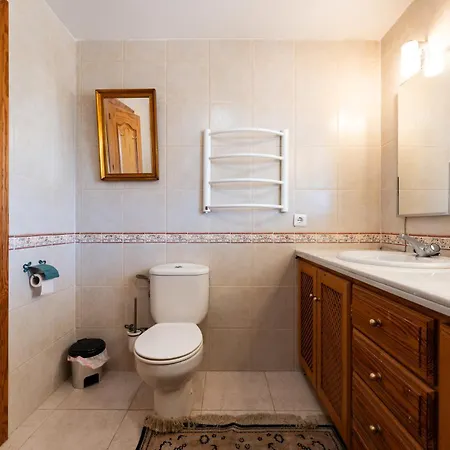 Apartment In Roca With Shared Pool And Jacuzzi - Only 5min To Town *